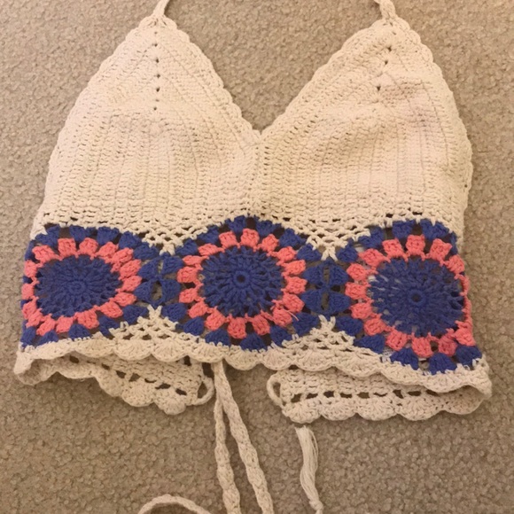🌸Crochet crop top🌸 - Picture 2 of 5